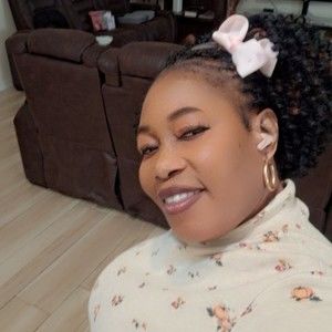 Meet your Posher, Lucy